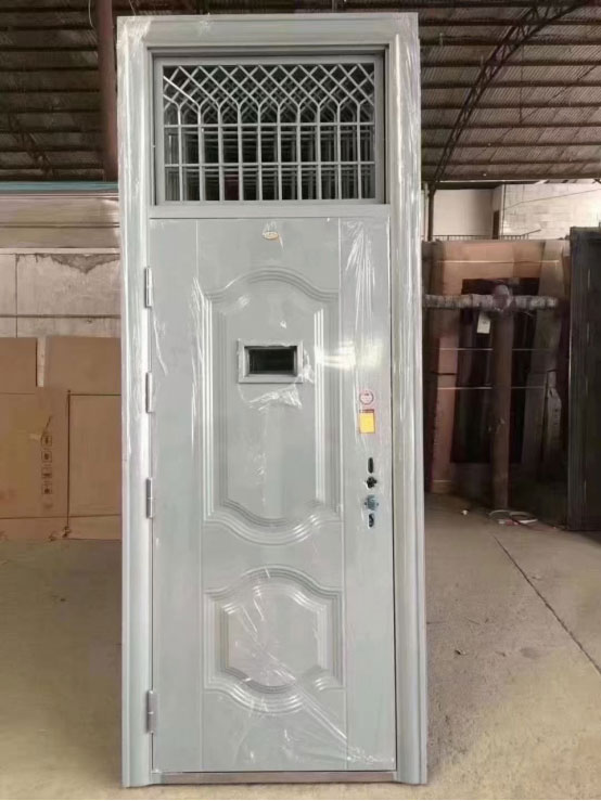 皋兰学校教室门 皋兰学校教室门